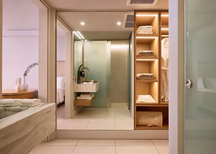 Aquila Porto Otel 5*