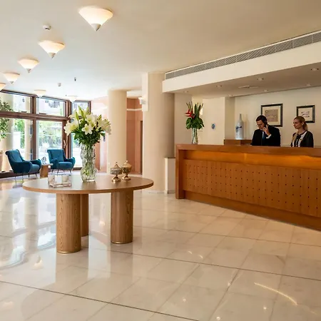 Aquila Porto 5*