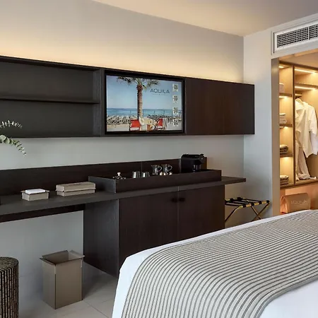Aquila Porto Hotel 5*