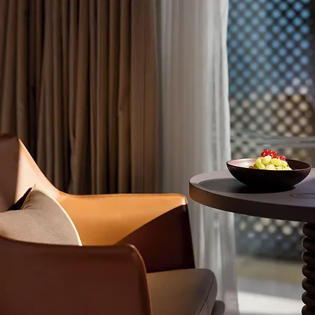 Готель Aquila Porto 5*