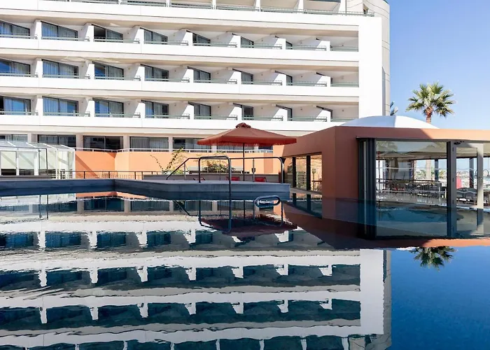 Szálloda Aquila Porto 5*